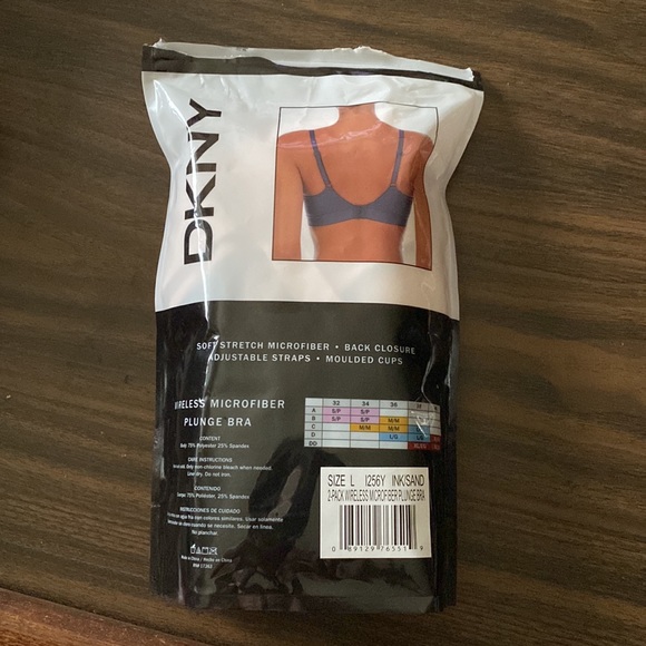 NIP-2 Pack DKNY Wireless Microfiber Plunge Bra, (1-Sand,1-Ink), Size L(36-38) - Picture 3 of 8